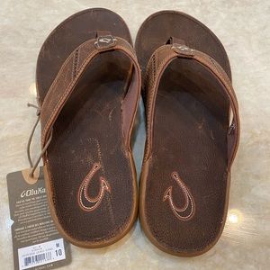 SOLD!Oluaki men’s flip flops